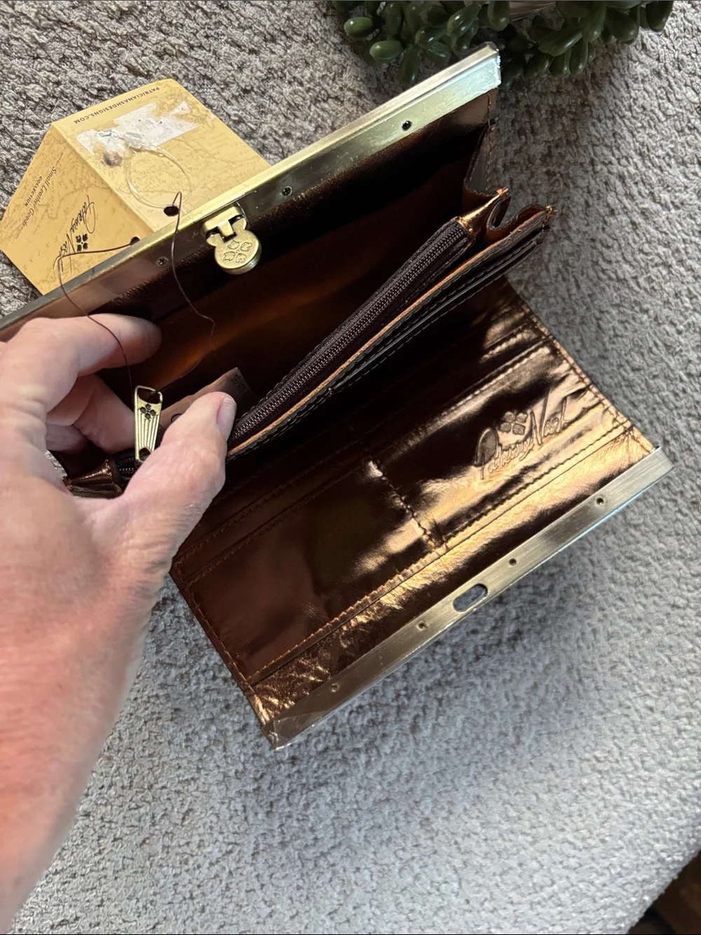 🆕 with tags Patricia Nash Brown Snakeskin Envelope Clutch with Brass Frame